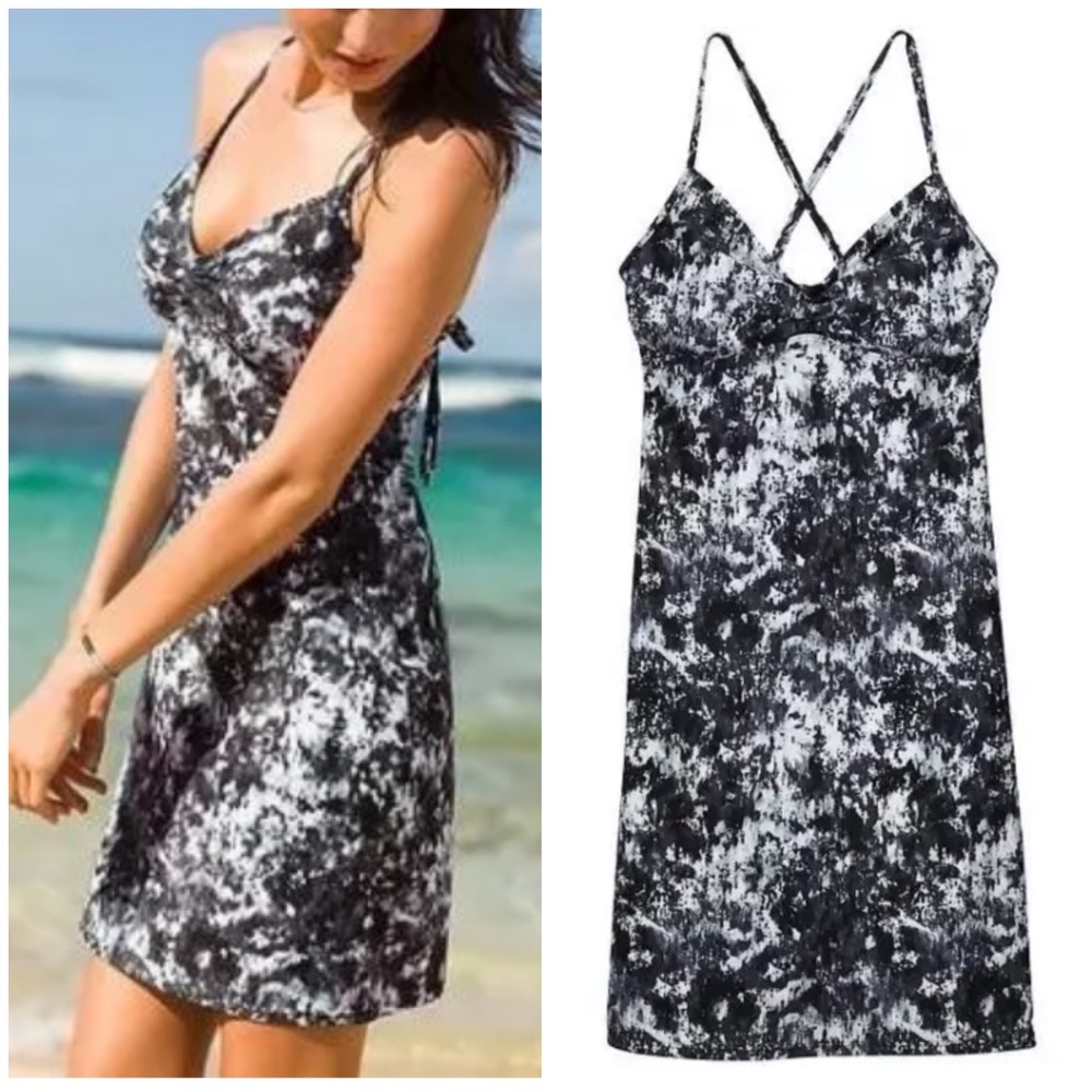Athleta Zumma Swim Dress Medium Tall black white gray